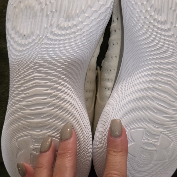 Under Armour Wmns Flow Synchronicity 'White Metallic Silver' - Picture 5 of 8